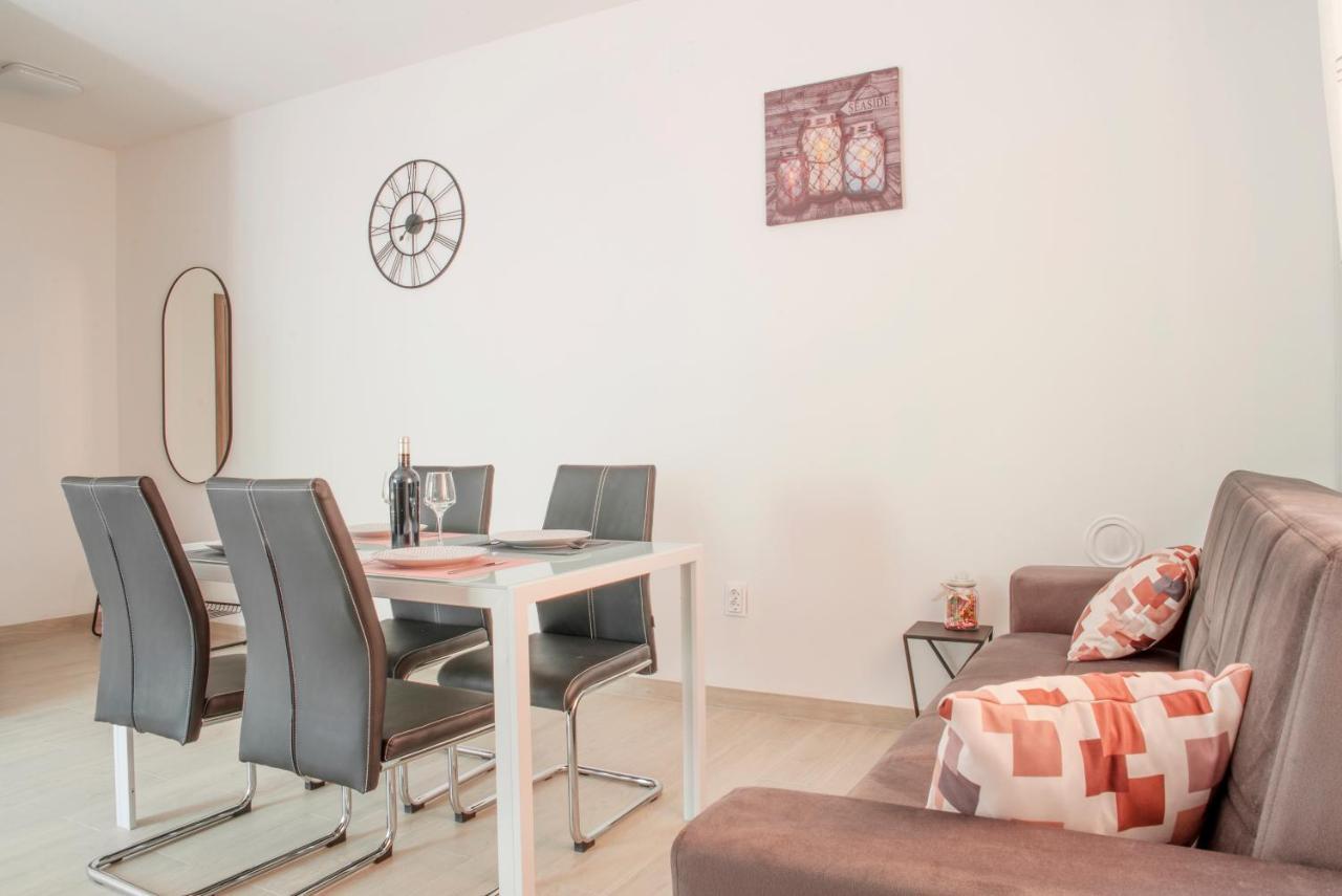 Apartmani Vudrag Трогир Экстерьер фото